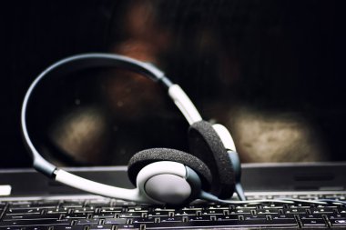 kulaklık kulaklık klavye siyah