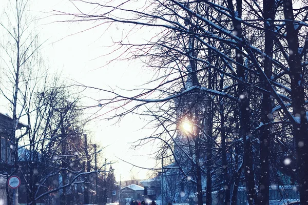 Cupola sagoma tramonto in inverno — Foto Stock