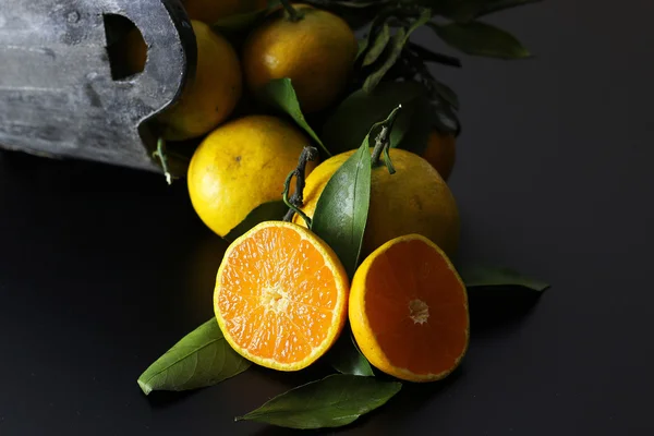 Mandarin fruit isolate black — Stock Photo, Image