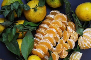 Mandarin meyvesi siyahı izole et