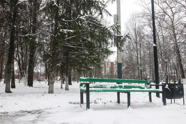 Kış tezgah bir parkta