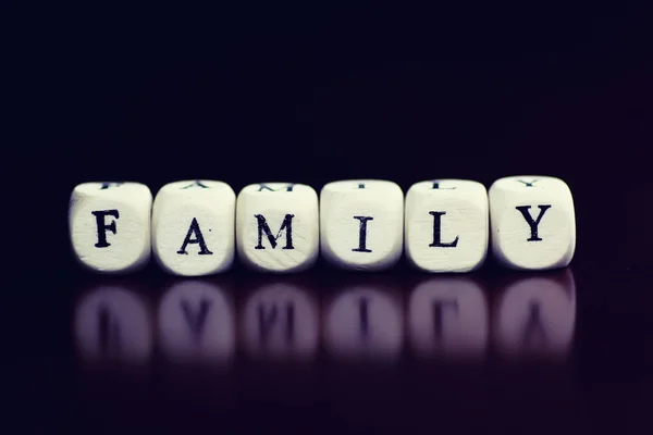 Drewna tekstu moduł rodziny — Zdjęcie stockowe