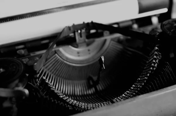 Black and white retro typewriter letter — Stock Photo, Image