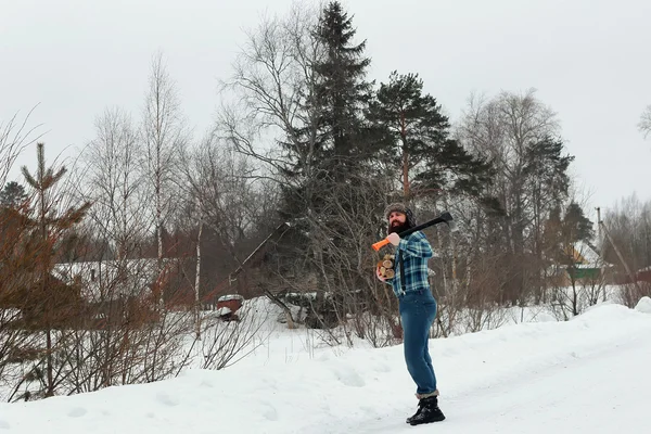 adam balta ile kışın