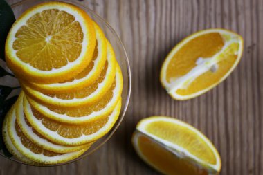 Turuncu meyve ahşap arka plan