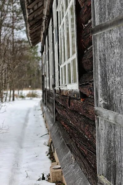 Landelijke Winter huis — Stockfoto