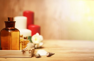 Spa aksesuarları mum ve şişe