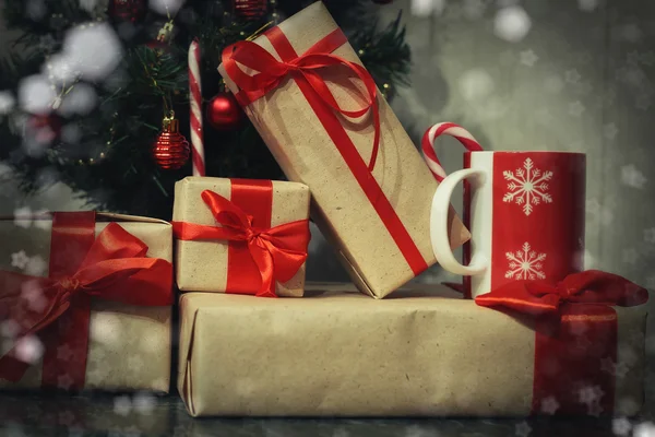 Muchos regalo de Navidad familiar —  Fotos de Stock
