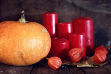 Şükran günü gün kabak ve mumlar