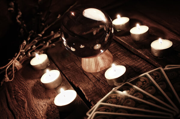 future teller candle divination
