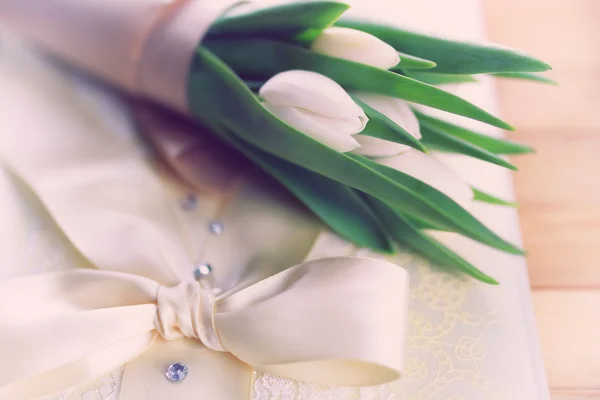 Casamento de renda tulipa branca — Fotografia de Stock