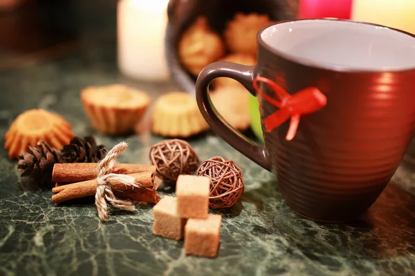 Night cup of tea with candle and apple — Stock Photo, Image