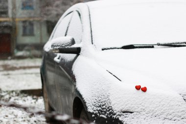 Kalpler kırmızı kış iki kar