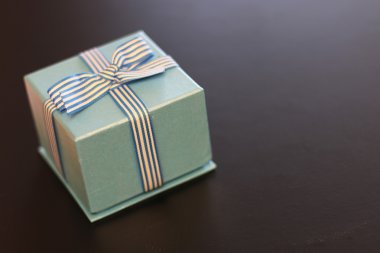 hediye kutusu süsler