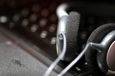 kulaklık klavye siyah