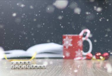 Noel mektubu adam gülümseme