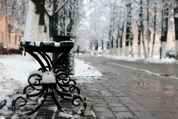 Ława zimowy chodnik — Zdjęcie stockowe