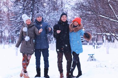 maytap tatil günleri ile gençlerin grup