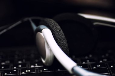 kulaklık kulaklık klavye siyah