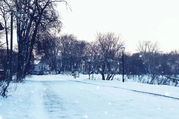 Staden gångstig vinter — Stockfoto