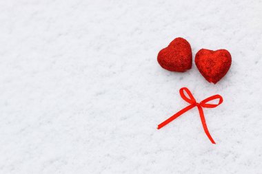 Kalpler kırmızı kış iki kar