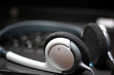 kulaklık klavye siyah