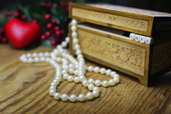 Pearl necklace love box — Stock Photo, Image