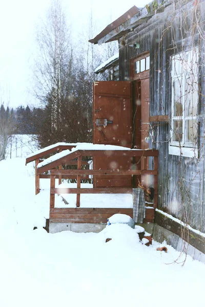 Casa no campo rural Inverno — Fotografia de Stock