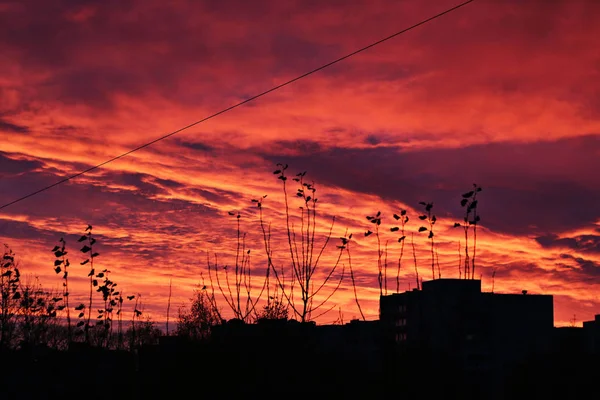 Maison de contour coucher de soleil — Photo