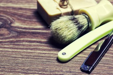 jilet gibi keskin sabun fırça