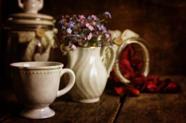 Retro vintage fotoğraf çay gül kuru yaprağı ile etkisi