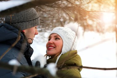 Kışın bir tarihte Çift