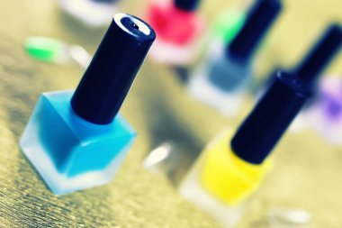 tonda manikür vernik çivi