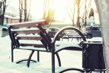 Kış Park bankında sokak