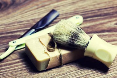 jilet gibi keskin sabun fırça