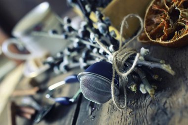 çay kavramı ahşap arka plan demlemek