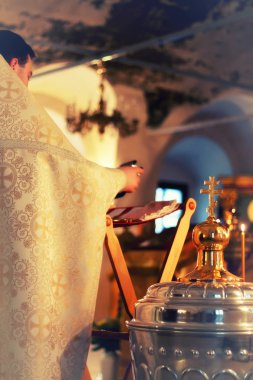 Kilise hizmeti simgeler haçlar