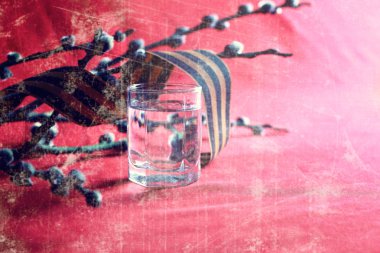 Büyük Vatanseverlik Savaş madalyalarının bileşimi üzerinde geriye dönük etki