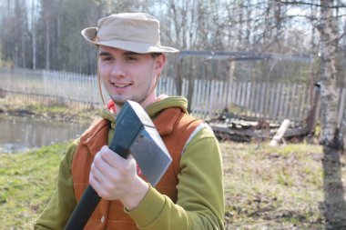 adam baltayla açık