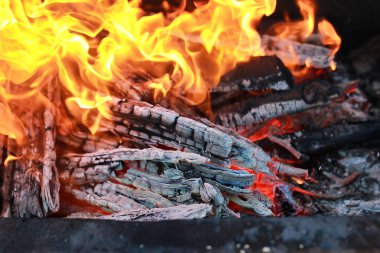 kömür ve yangın alev