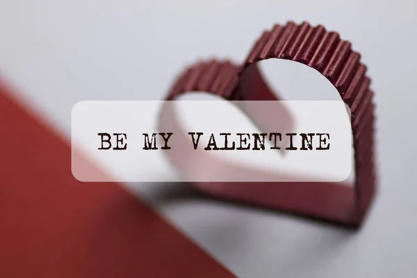 Texte en forme de coeur être ma valentine — Photo