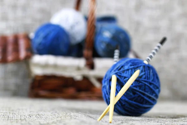 Hobby Wollknäuel stricken — Stockfoto