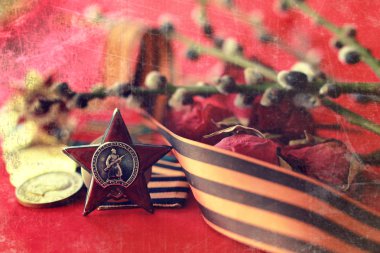 Büyük Vatanseverlik Savaşı madalya kompozisyon Retro etkisi