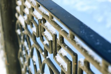 çit kapalı kar kış parkı