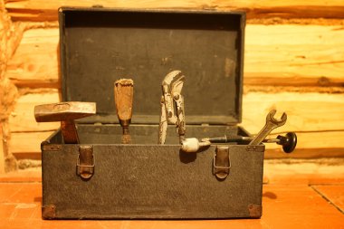 eski çekmece aracı