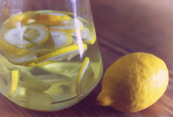 Fresh Lemonade in glass lemon — Stock Photo, Image