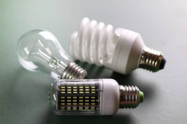 Yeşil farklı lamba