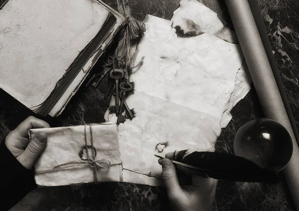 yaşlı retro makale ve kitap Dedektif araçlar backgro tablo