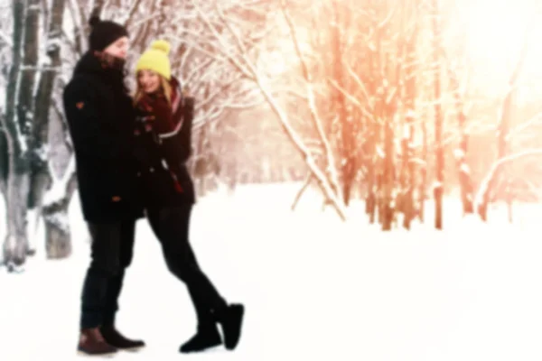 Blur fundo abstrato de casal heterossexual no inverno de rua — Fotografia de Stock
