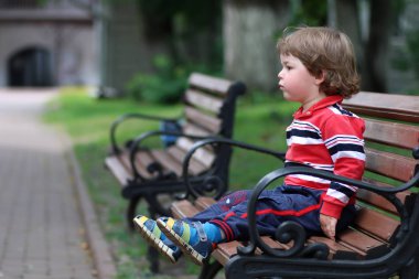 çocuk çocuk tezgah parl yalnız